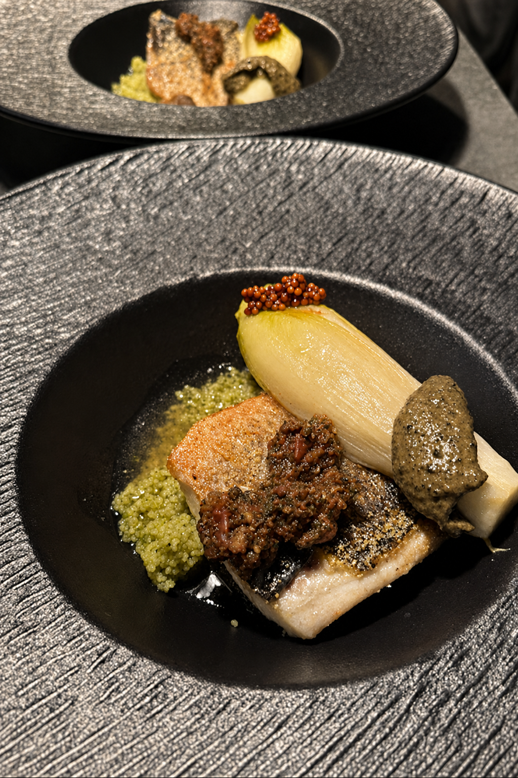 Gebratener Saibling mit Chicorée und Couscous